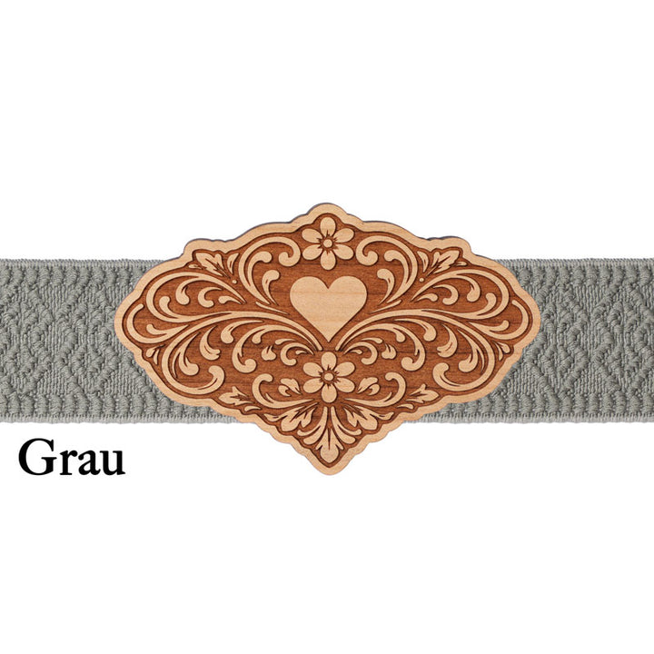Dezente Dirndlschließe aus Holz mit grauem Band für schlichte elegante Dirndl