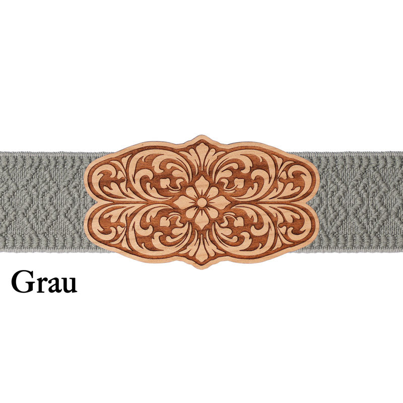 Dirndlschürze Schließe aus Holz mit grauem Band und schlichter Optik