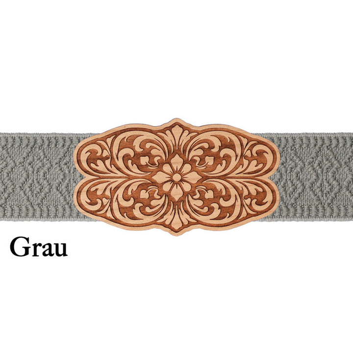 Dirndlschürze Schließe aus Holz mit grauem Band und schlichter Optik