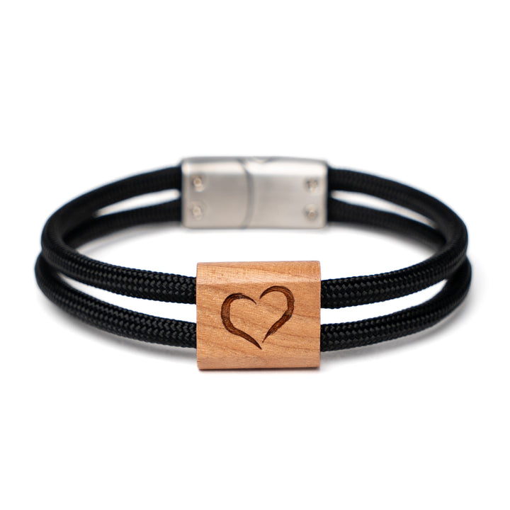 Holzarmband Herz für Damen und Herren mit schwarzem Paracord und Magnetverschluss
