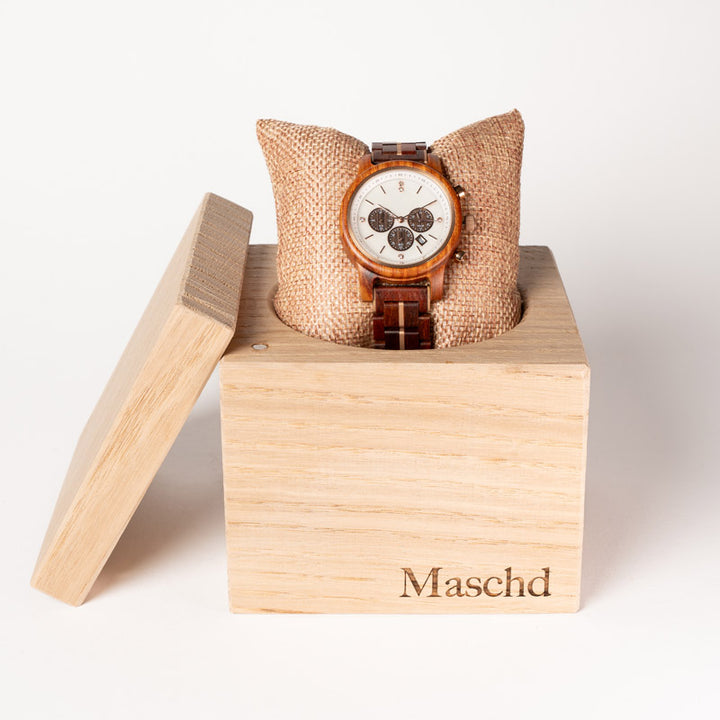 Holzuhr für Frauen aus Rotem Sandelholz in einer Eichenbox verpackung 