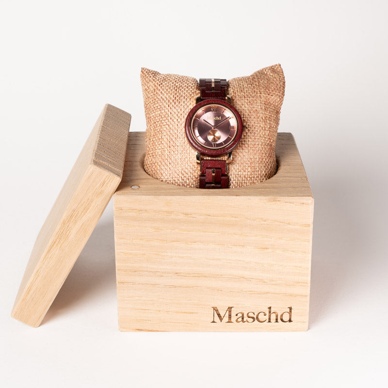 Damen Holzuhr aus Purpurholz in einer Verpackung aus Eichenholz Würfel