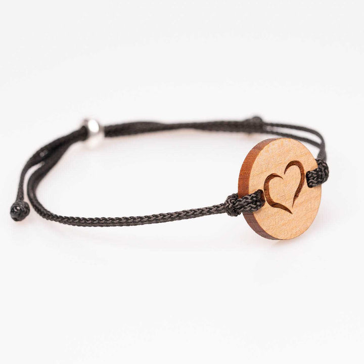 Holzschmuck Armband aus Kirschholz mit Herz Motiv, Personalisiertes Geschenk