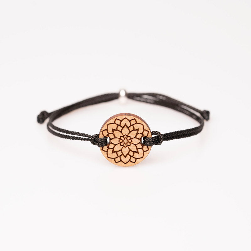 Armband für Frauen Mandala Motiv aus Holz