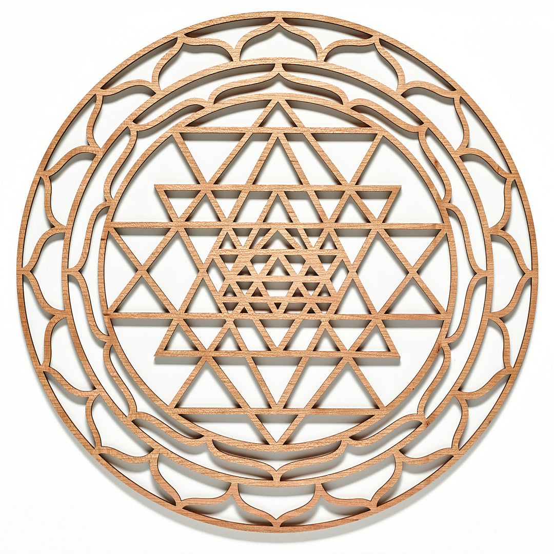 Sri Yantra Wandbild Kirschholz