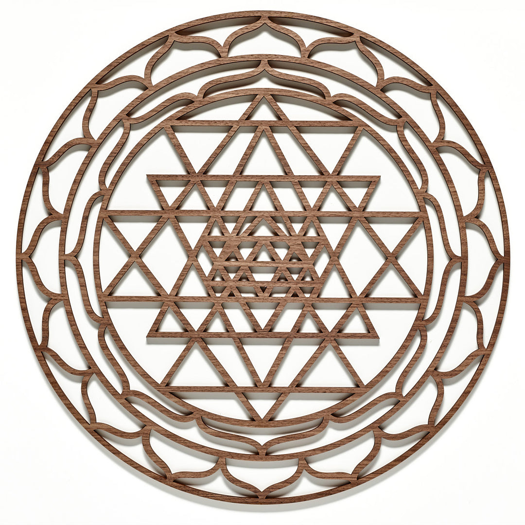 Sri Yantra Wandbild Nussbaum