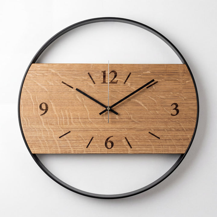 Moderne Wanduhr aus Eiche durchmesser 40cm 