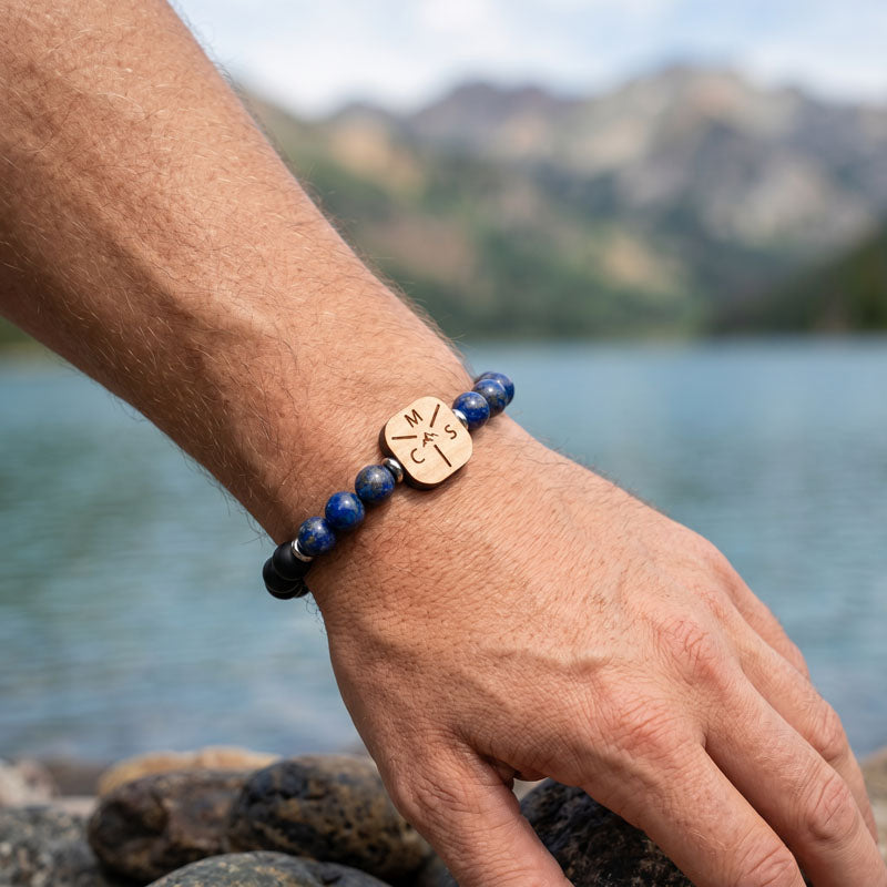 Initialen Berge Armband mit Edelsteinen