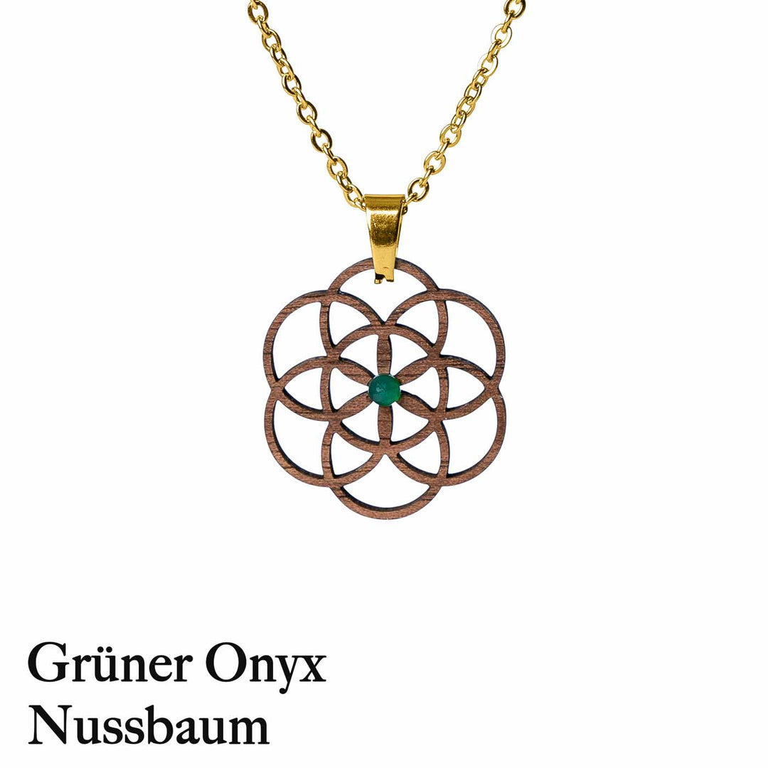 Samen des Lebens Amulett aus Nussbaum mit Grünen Onyx 